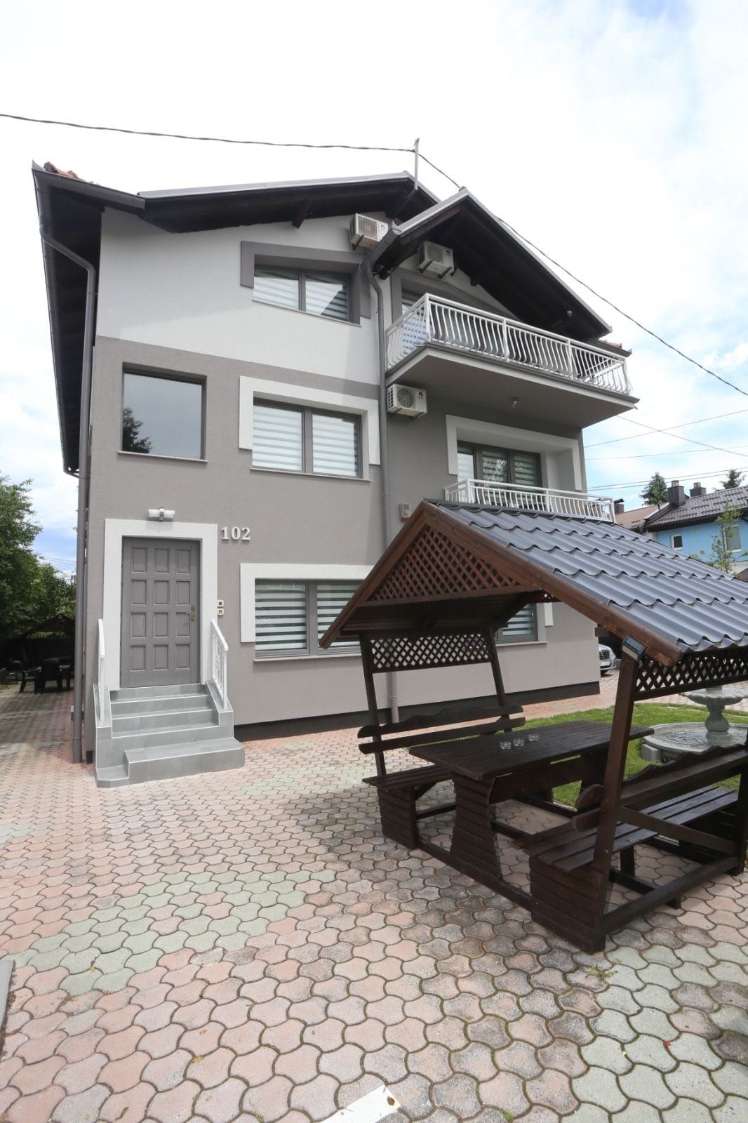 House for sale in Ilidza