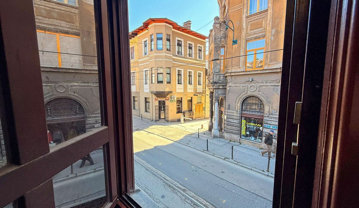 1718ea30-f3ed-4b6f-aeb6-092102d3e6de