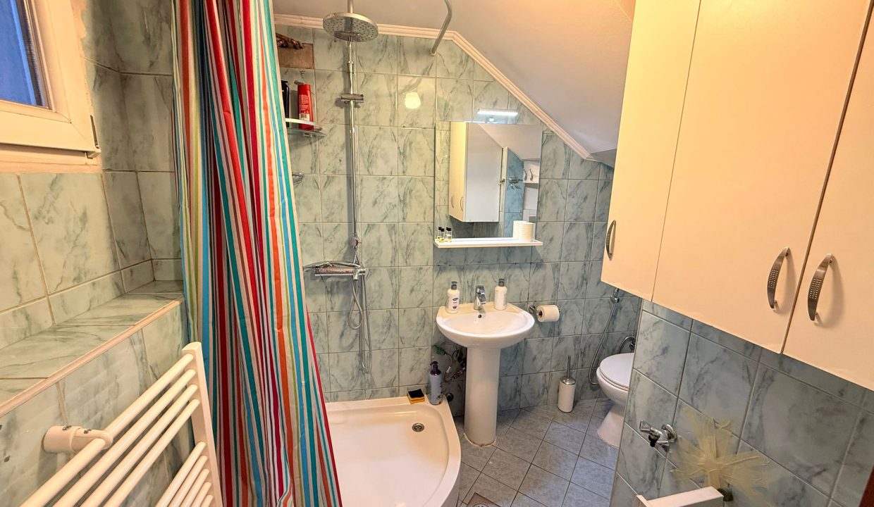 7876a633-26c8-4051-921c-8e85144e27c8